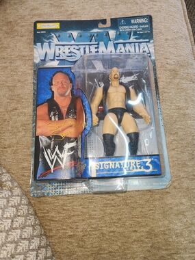 WrestleMania Signature Series 3 Action Figure - Black Gear
